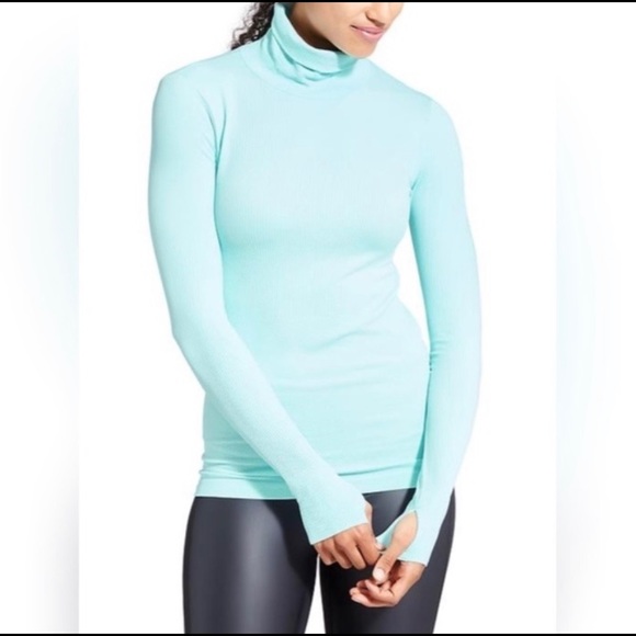 athleta flurry base layer turtleneck